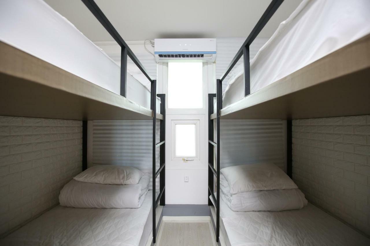 Ian Guesthouse Jeju by Eksteriør bilde